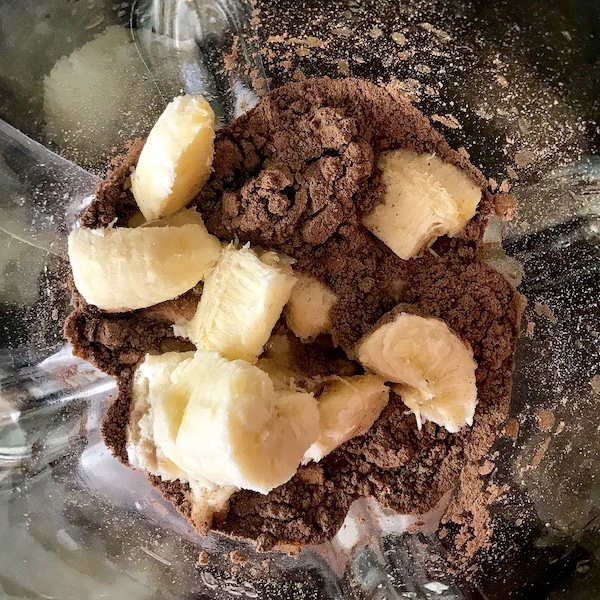 Banana & Almond Milk Chocolate Shakeology Recipe