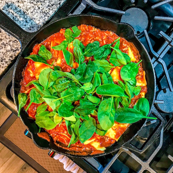 spinach skillet lasagna featured