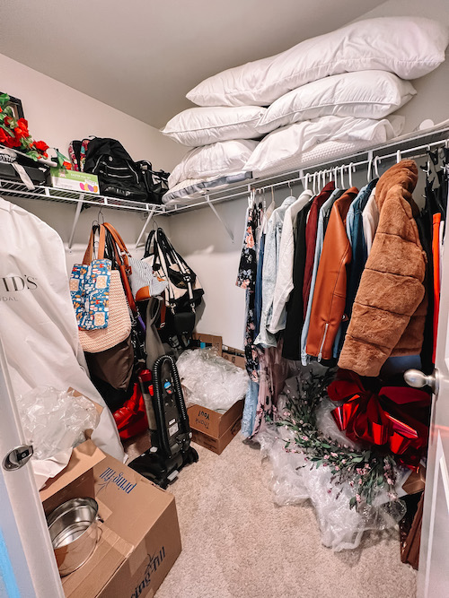 https://ashleyburk.com/wp-content/uploads/2022/02/guest-room-closet.jpg